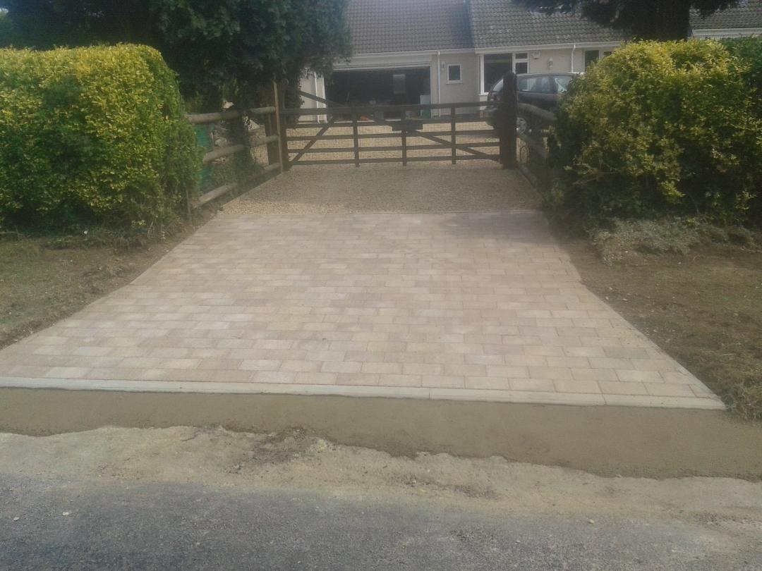 Blockpaving Driveways & Vehicle Access Drives